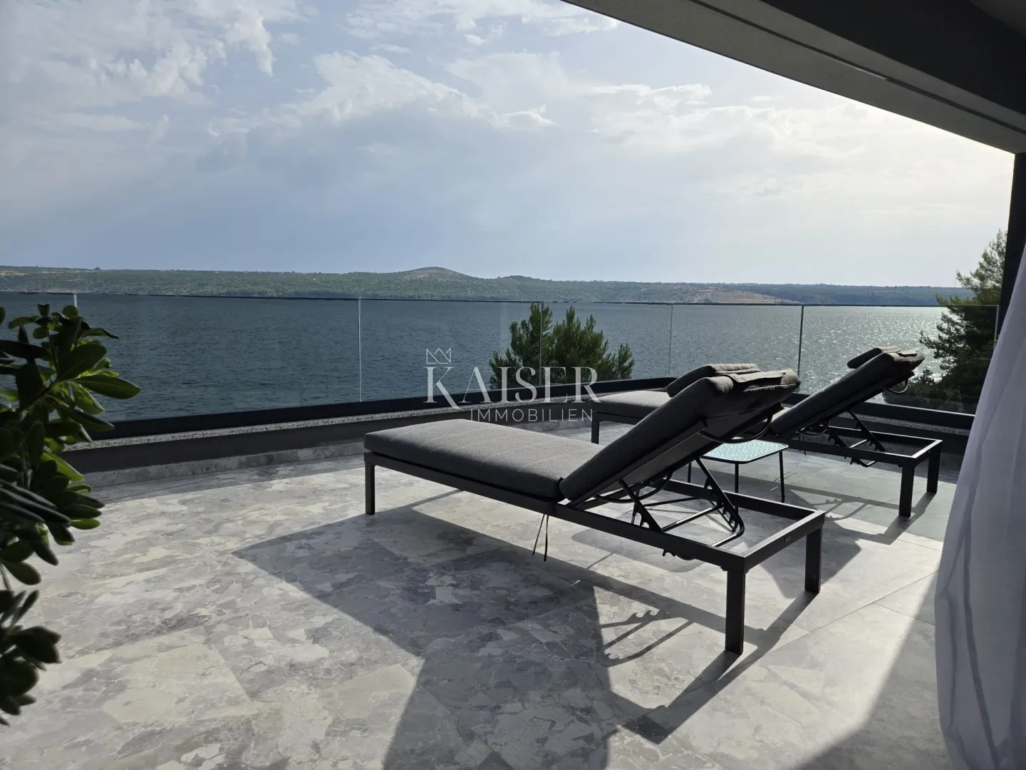 zadar, posedarje – ekskluzivna vila prvi red do mora s privatnim pristupom moru - slika 44