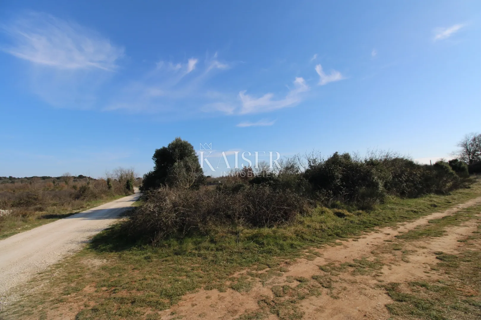 istra, medulin- poljoprivredno zemljište 618m2 blizu građevinske zone - slika 10