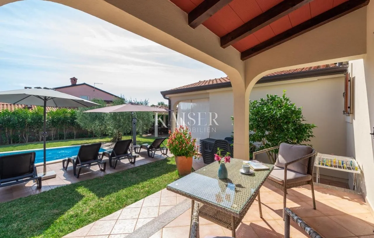 istra, novigrad - vila 131m2, s bazenom i velikom okućnicom, za dugoročni najam - slika 7