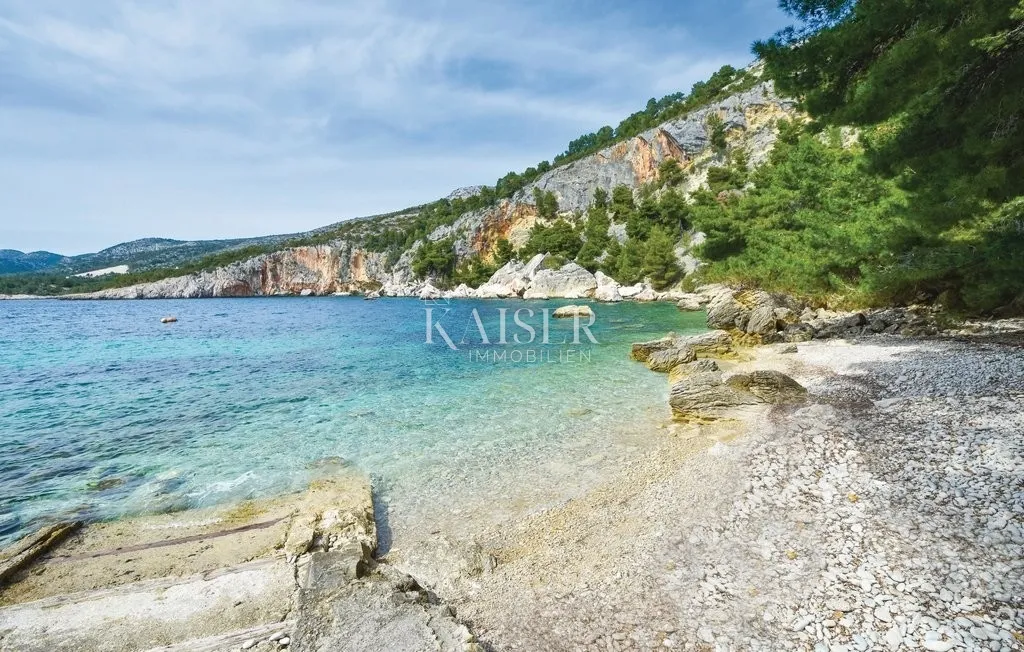 otok hvar - kuća prvi red do mora - slika 3