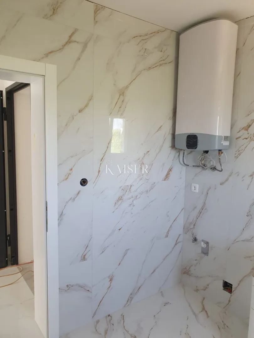zadar – privlaka, stan s krovnom terasom 150 m od mora - slika 11