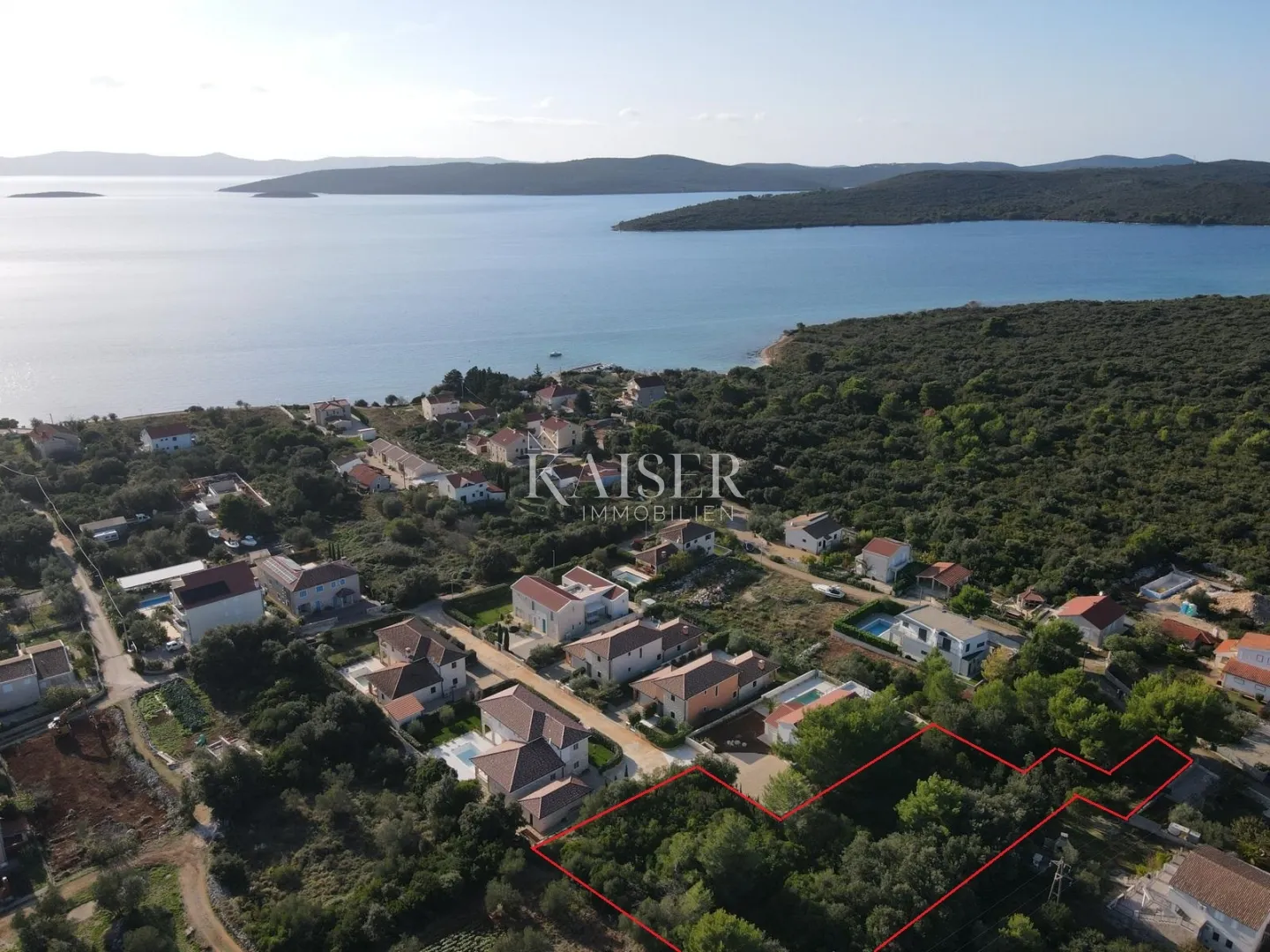 Zadar, Otok Ugljan: Građevinsko zemljište 290m od mora - Ugljan, Preko