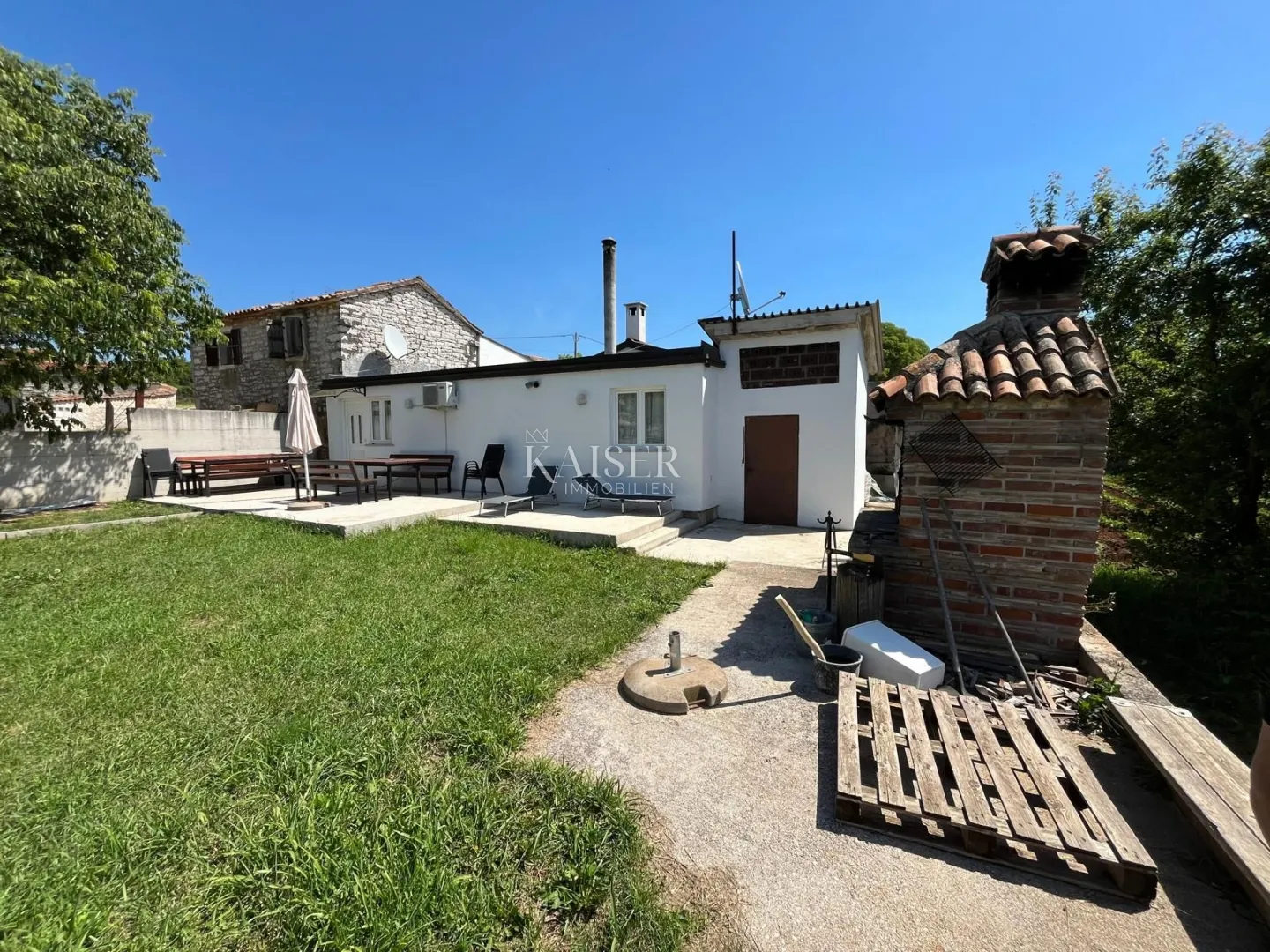 istra - poreč, kamena kuća sa okućnicom pogled more - slika 10