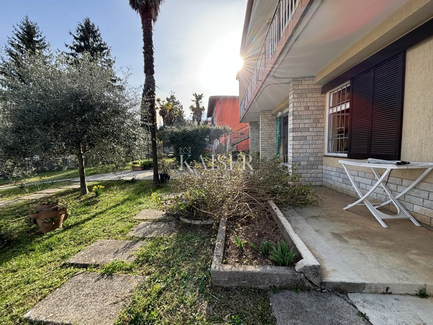 lovran, centar - kuća 200 m od mora, 290 m2 - slika 2