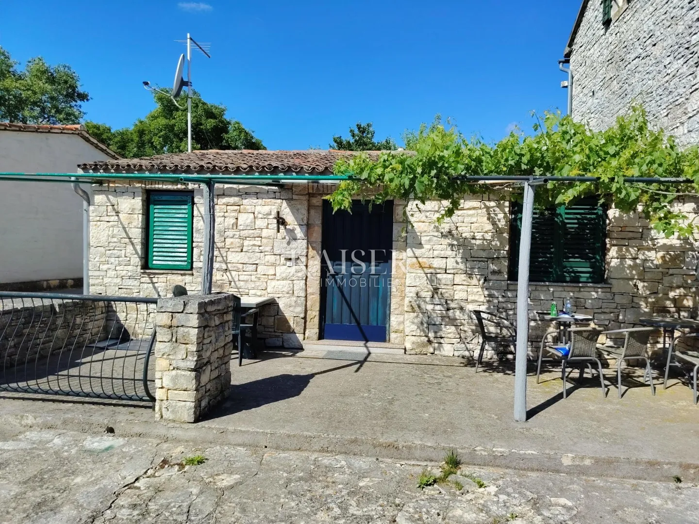 istra, smoljanci, renovirano imanje 190m2 - slika 3