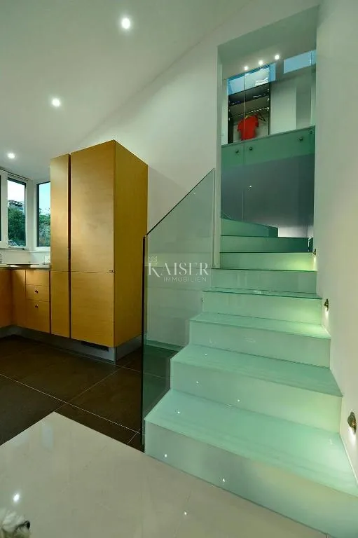šibenik-rogoznica – luksuzna vila s bazenom, 4 apartmana, tradicionalnom konobom i panoramskim pogledom na more - slika 18