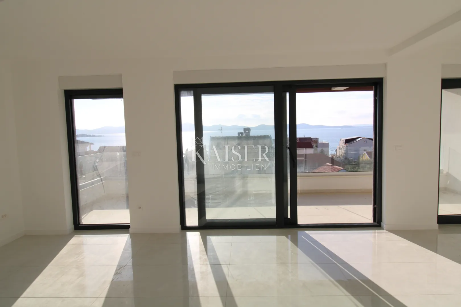 zadar- penthouse s krovnom terasom i pogledom na more - slika 25