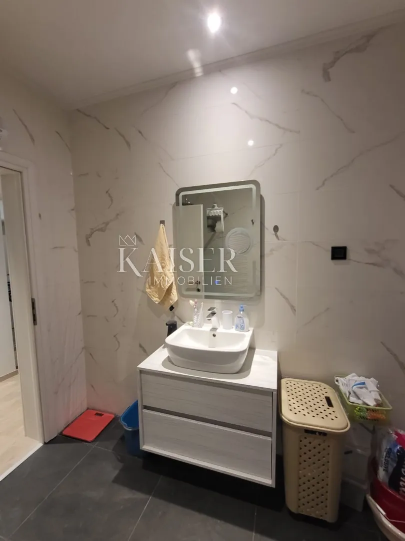 crikvenica - prekrasan namješten stan 75m2 - slika 8