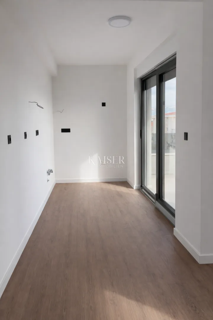 zadar – privlaka | apartman s krovnom terasom i pogledom, 200 m od mora - slika 11
