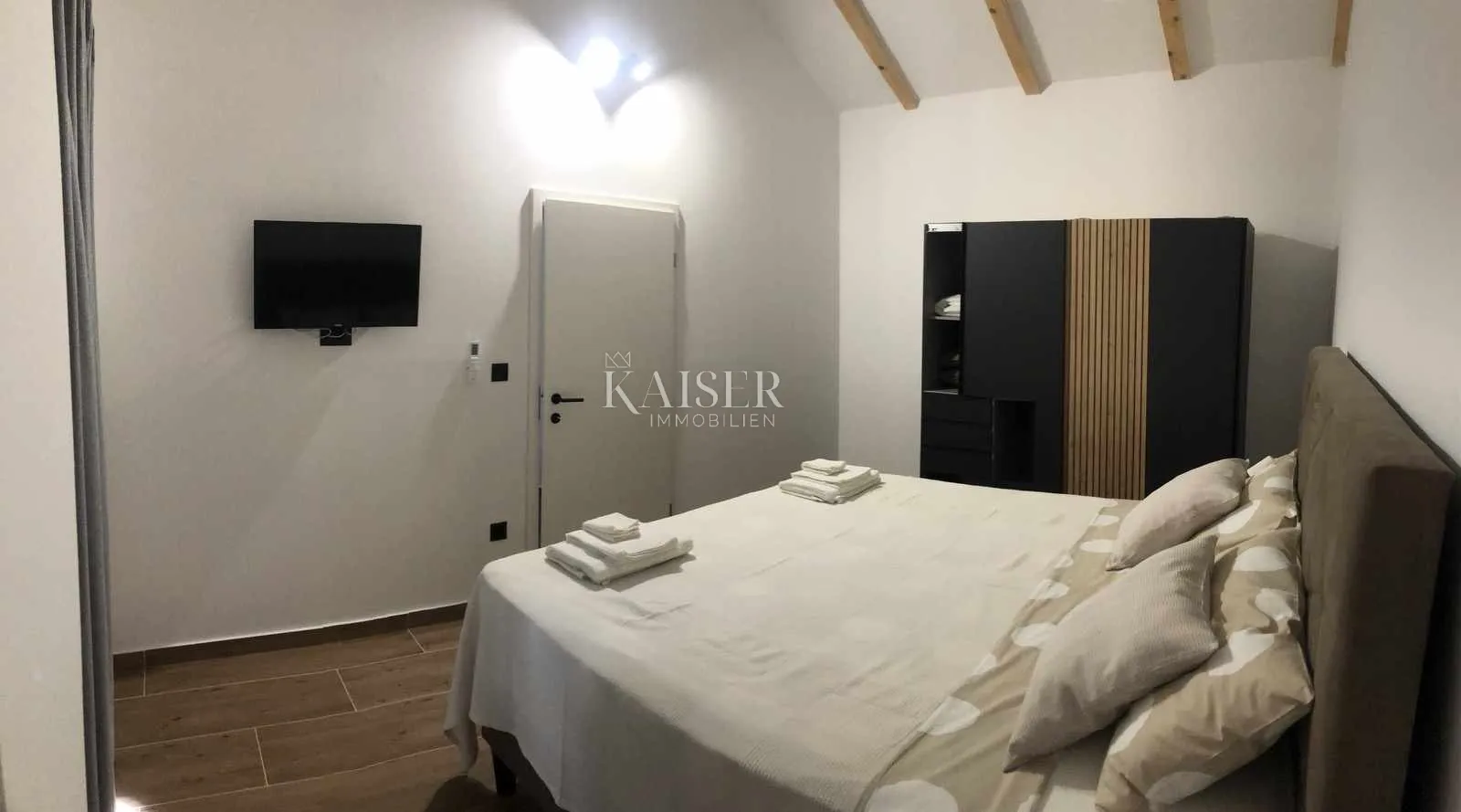 istra - poreč, kamena vila sa bazenom - slika 11