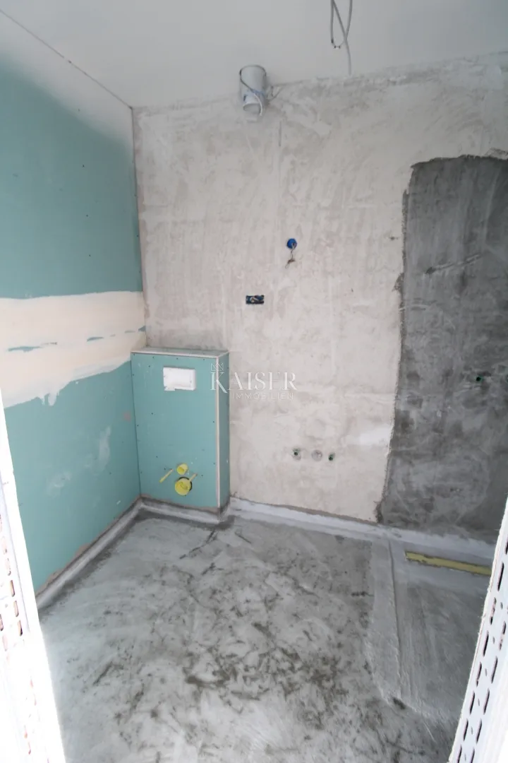 zadar, privlaka: dvoetažni stan sa krovnom terasom,40m od mora - slika 28