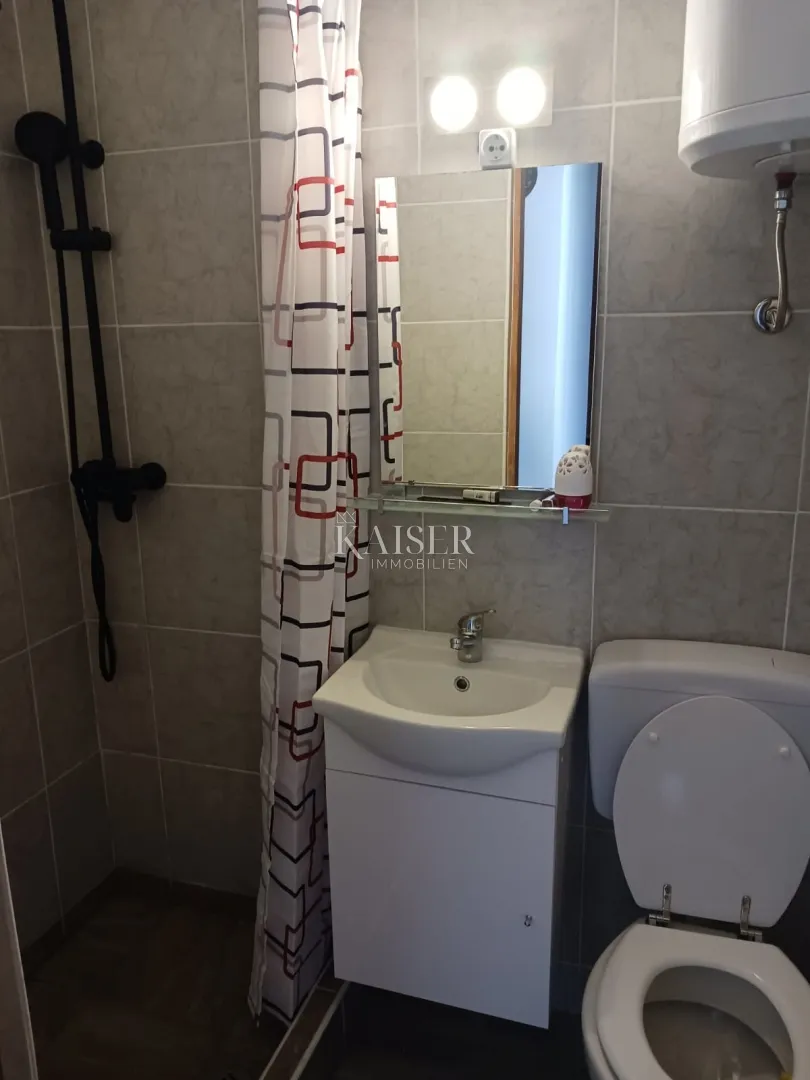 zadar – sabunike kuća sa 6 apartmana 233 m2 - slika 17