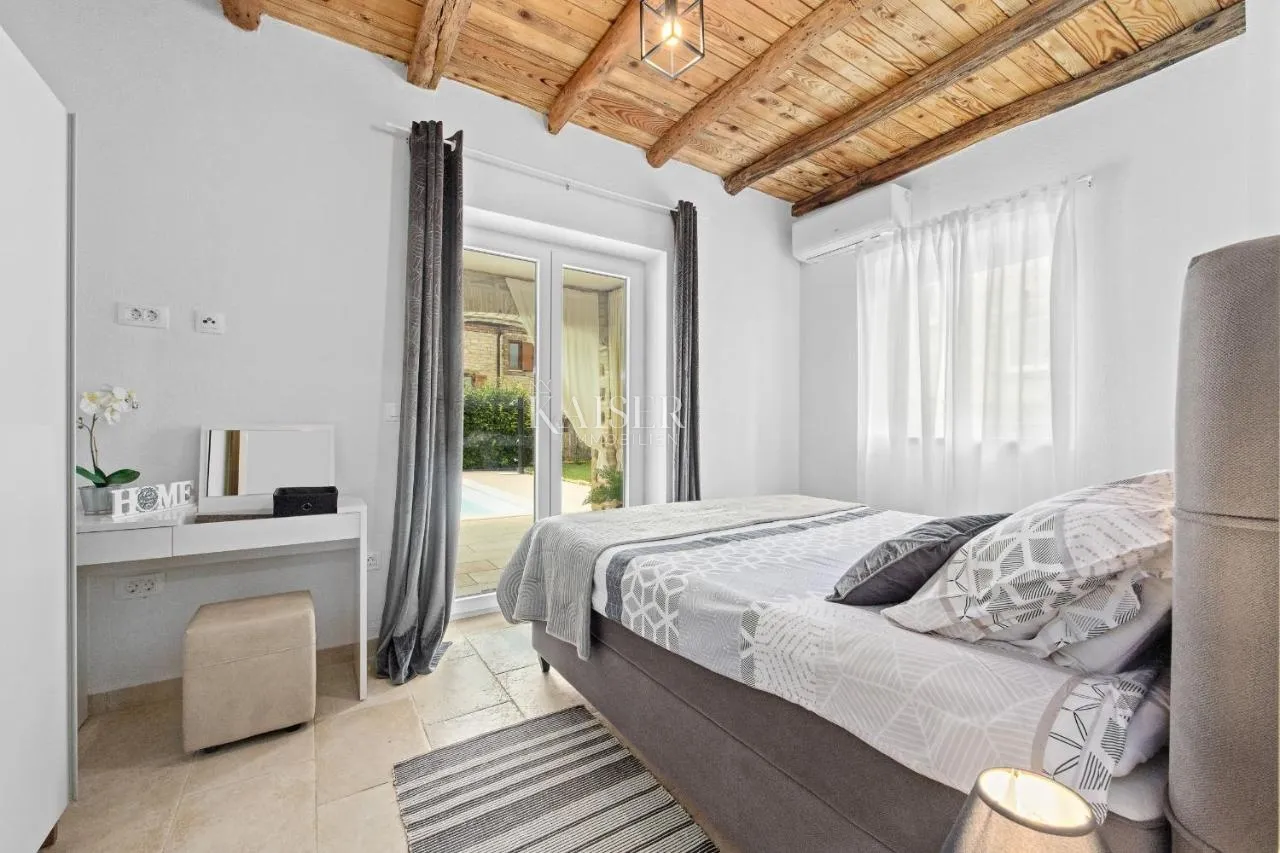 svetvinčenat - rustikalna vila s bazenom, 160 m2 - slika 9