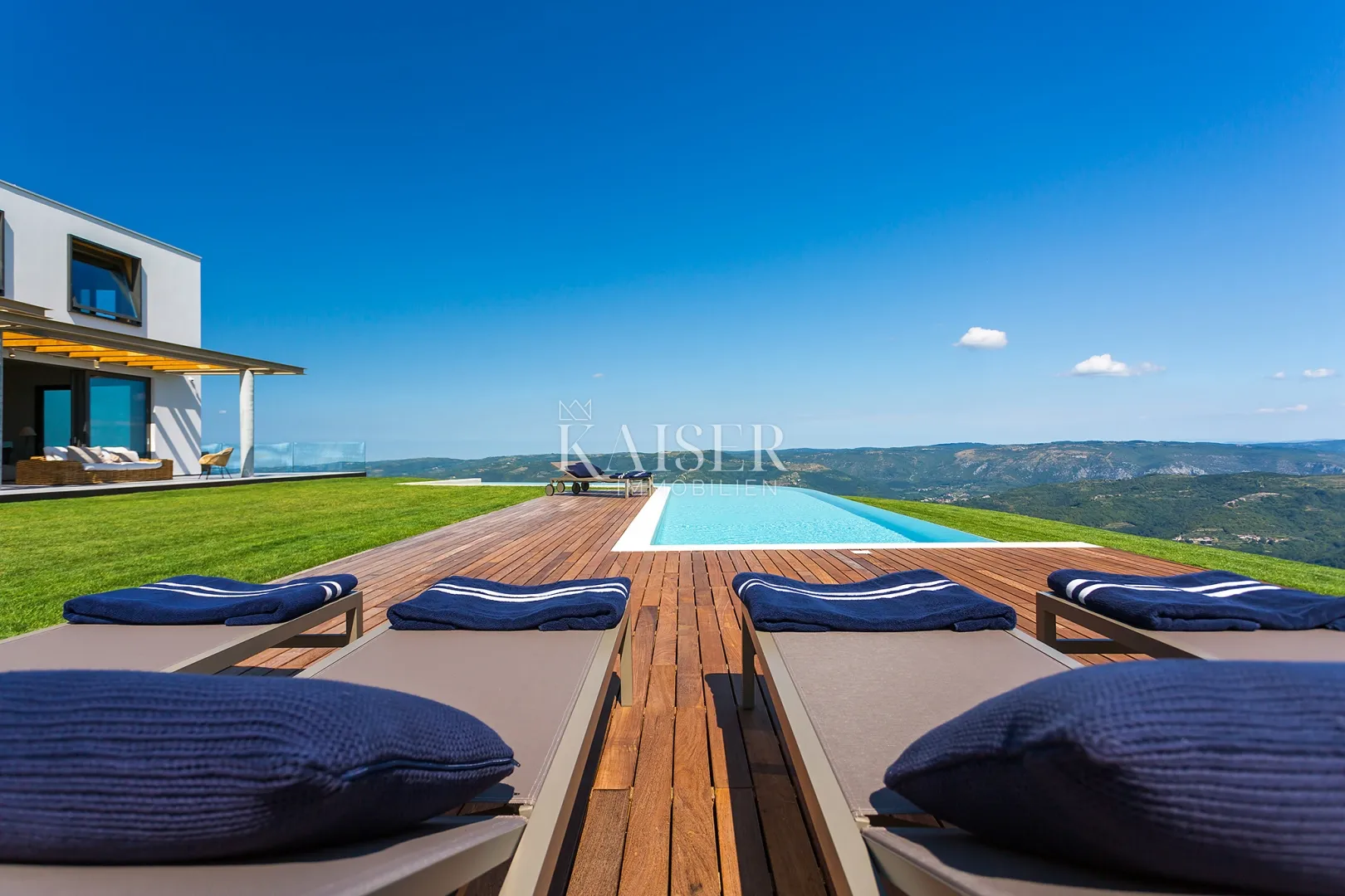 istra, motovun - ekskluzivna vila s panoramskim pogledom - slika 8