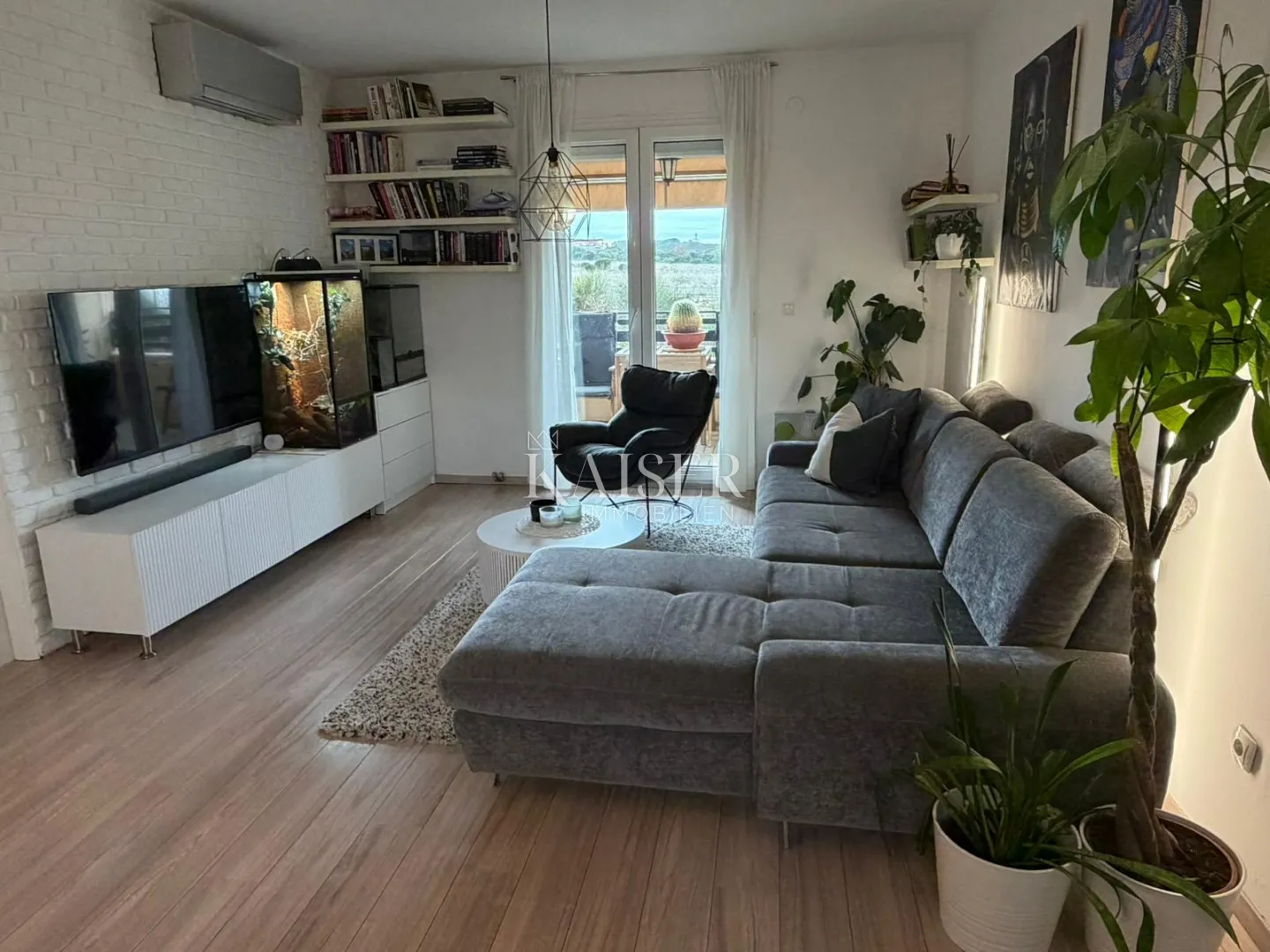 Istra, Pula - dvoetažni stan 88m2