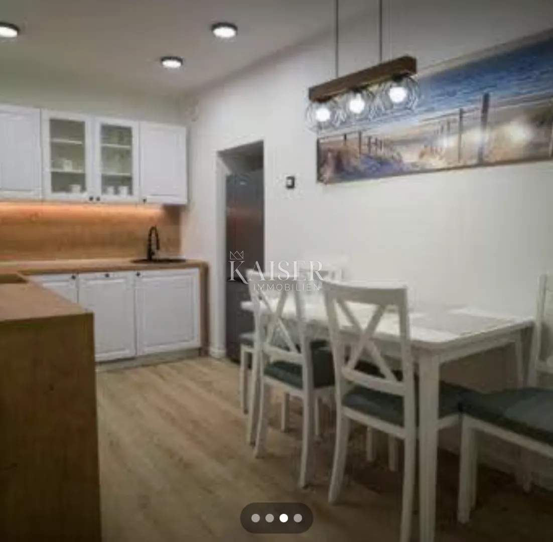 Cres, uređen apartman u staroj gradskoj jezgri, 50 m od rive