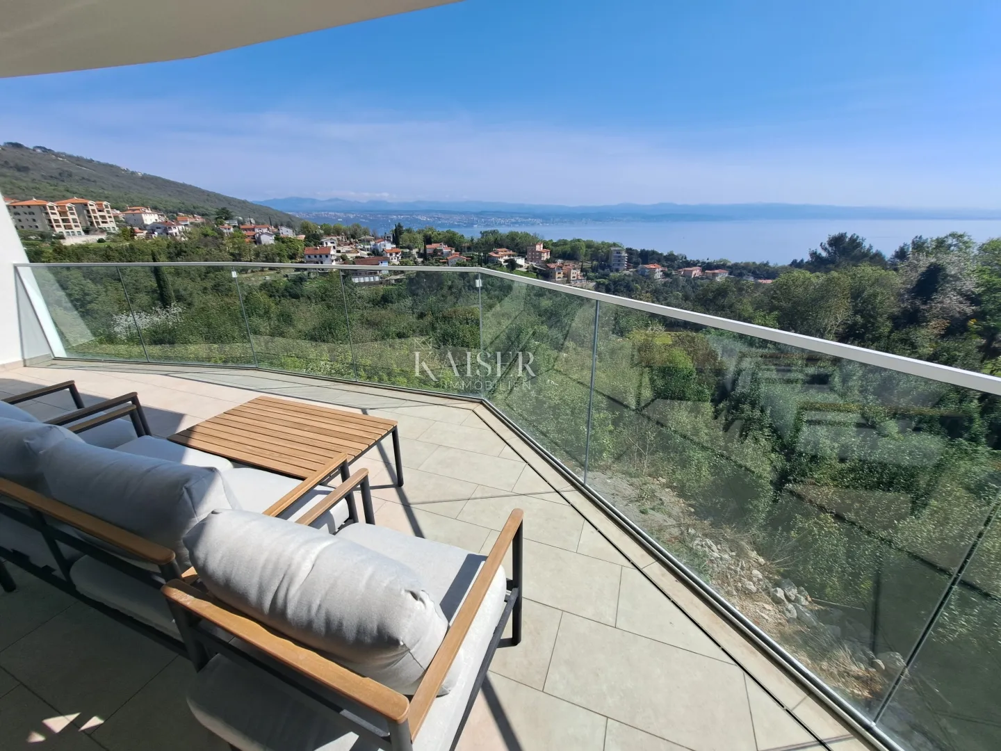 opatijska riviera,dvoetažni stan s velikom terasom i otvorenim pogledom prema moru - slika 3