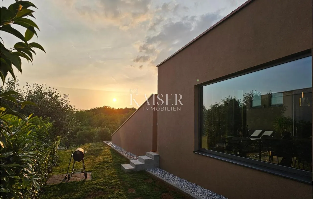 istra, novigrad - moderna vila 155m2 s bazenom - slika 14