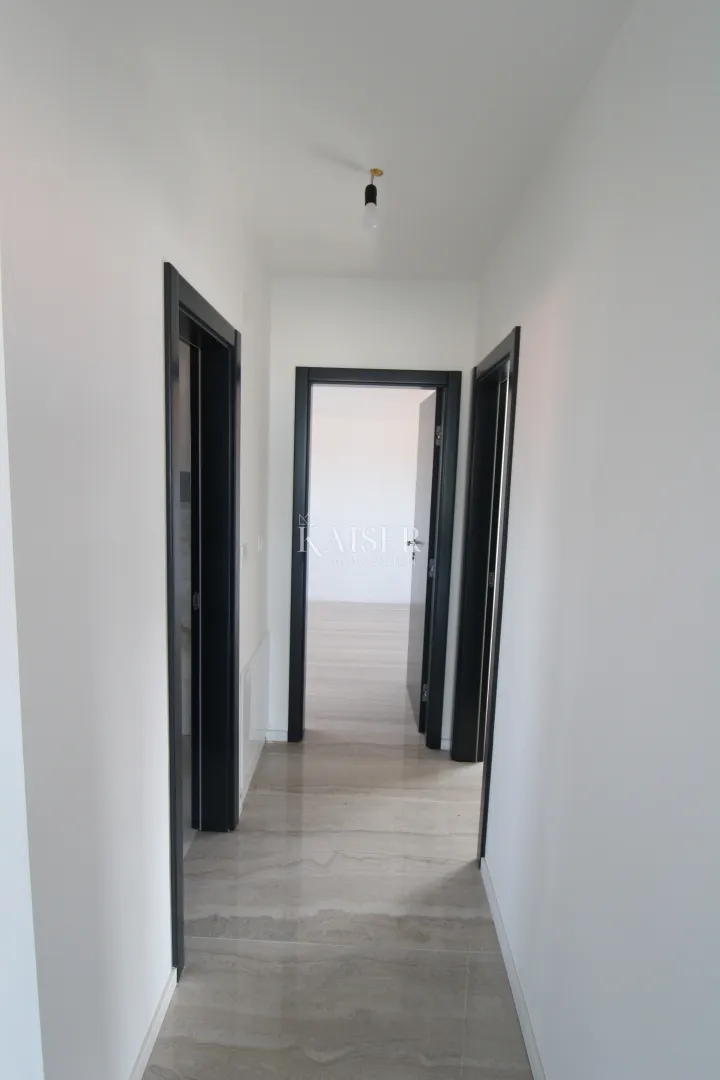 malinska -penthouse sa terasom i pogledom na riječki zaljev - slika 12