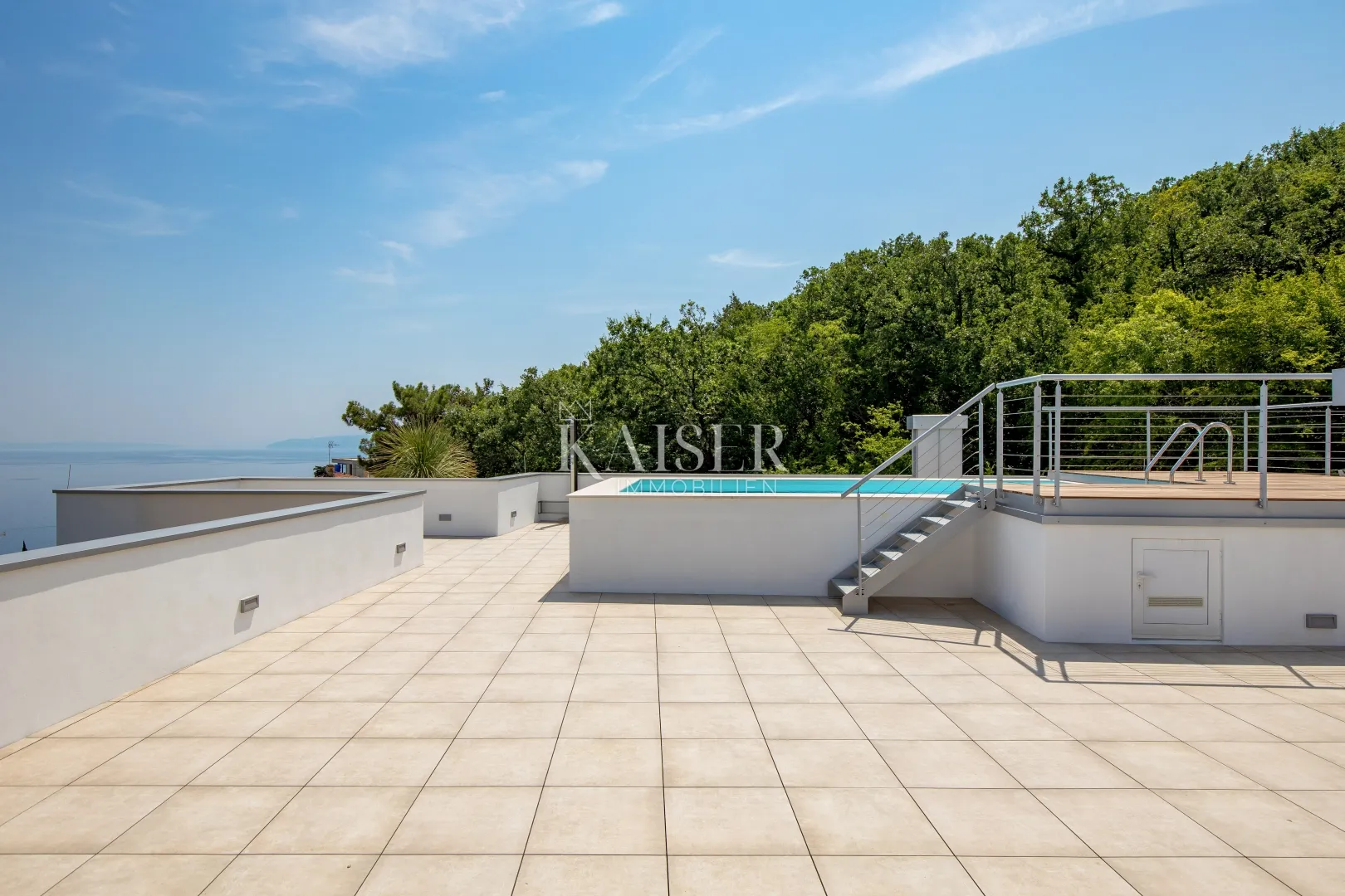 opatija, penthouse, blizina centra, pogled na opatiju i kvarner s vrha krova - slika 27