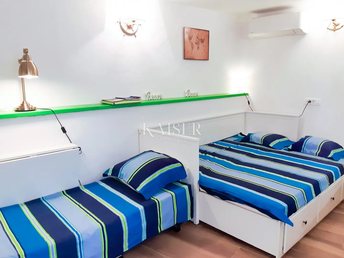 baška - kuća u staroj jezgri, 85m2, dva apartmana - slika 2