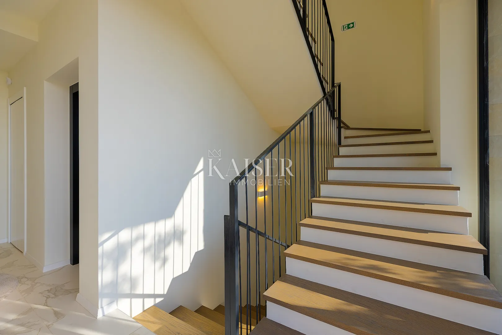 istra, umag, savudrija - luksuzna vila u resortu, 533m2, infinity bazen na krovu - slika 2
