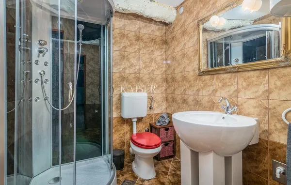 otok krk, šilo, okolica - kuća sa bazenom 145m2 - slika 32