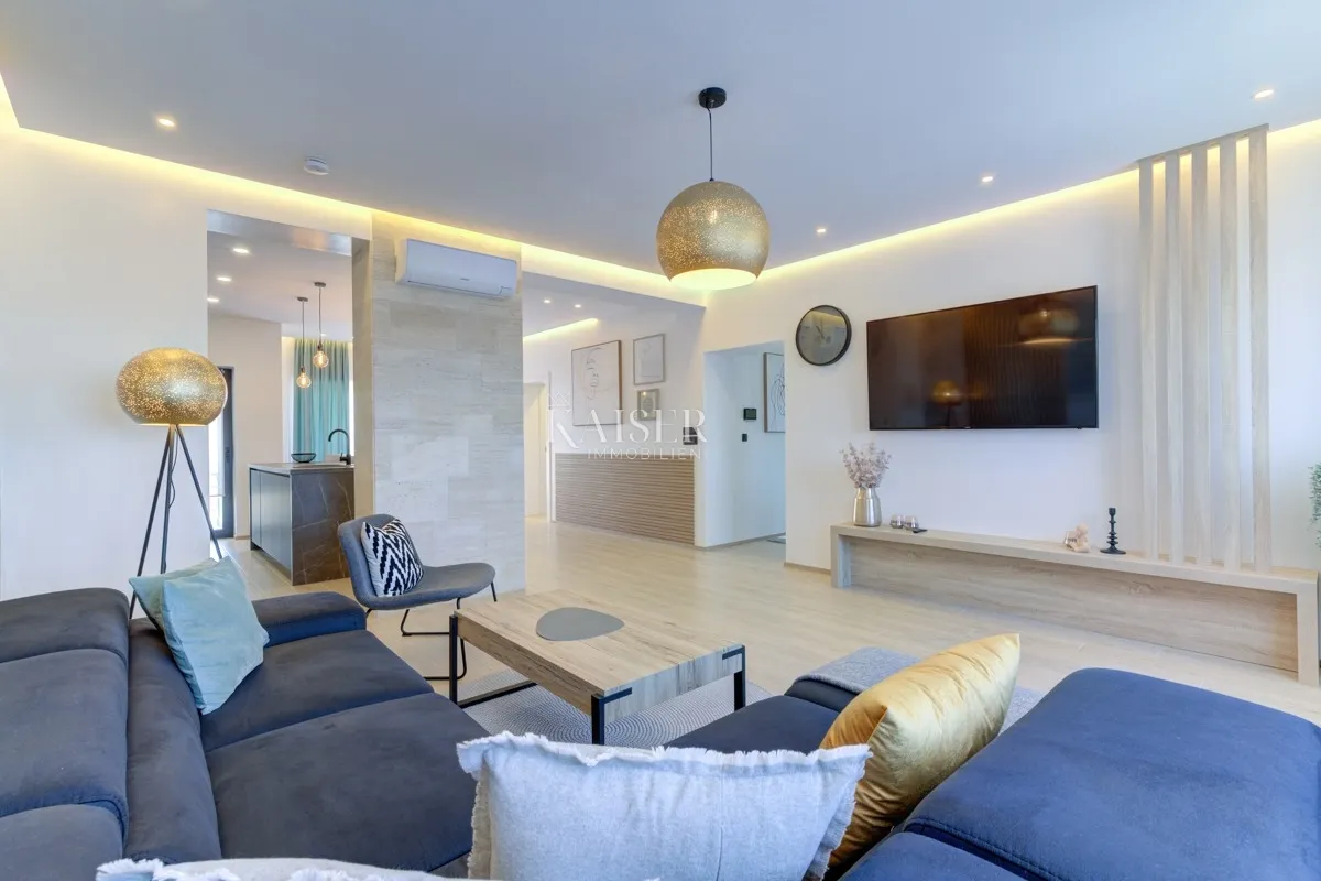 novi vinodolski - villa sa bazenom 300m2 - slika 10