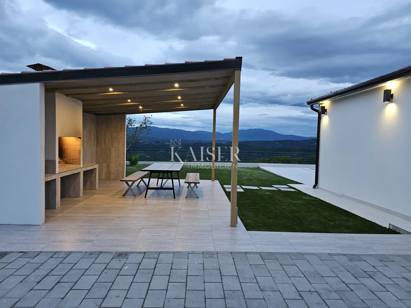 istra, buzet - luksuzna vila, 210m2, sa jedinstvenim pogledom - slika 6