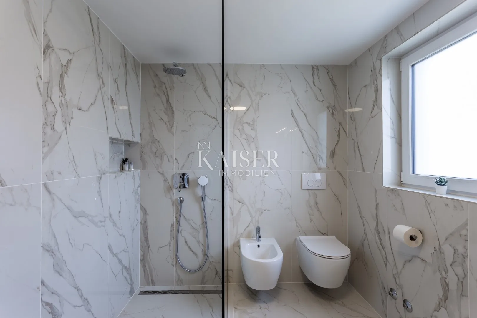 istra, medulin- ekskluzivna kuća 200m2 120 m od plaže - slika 19