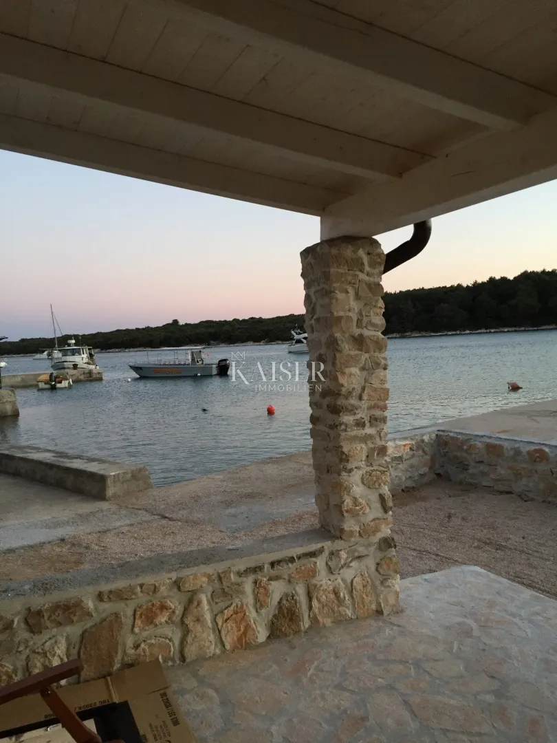 mali lošinj, punta križa - prvi red do mora, obnovljena kamena kuća - slika 2