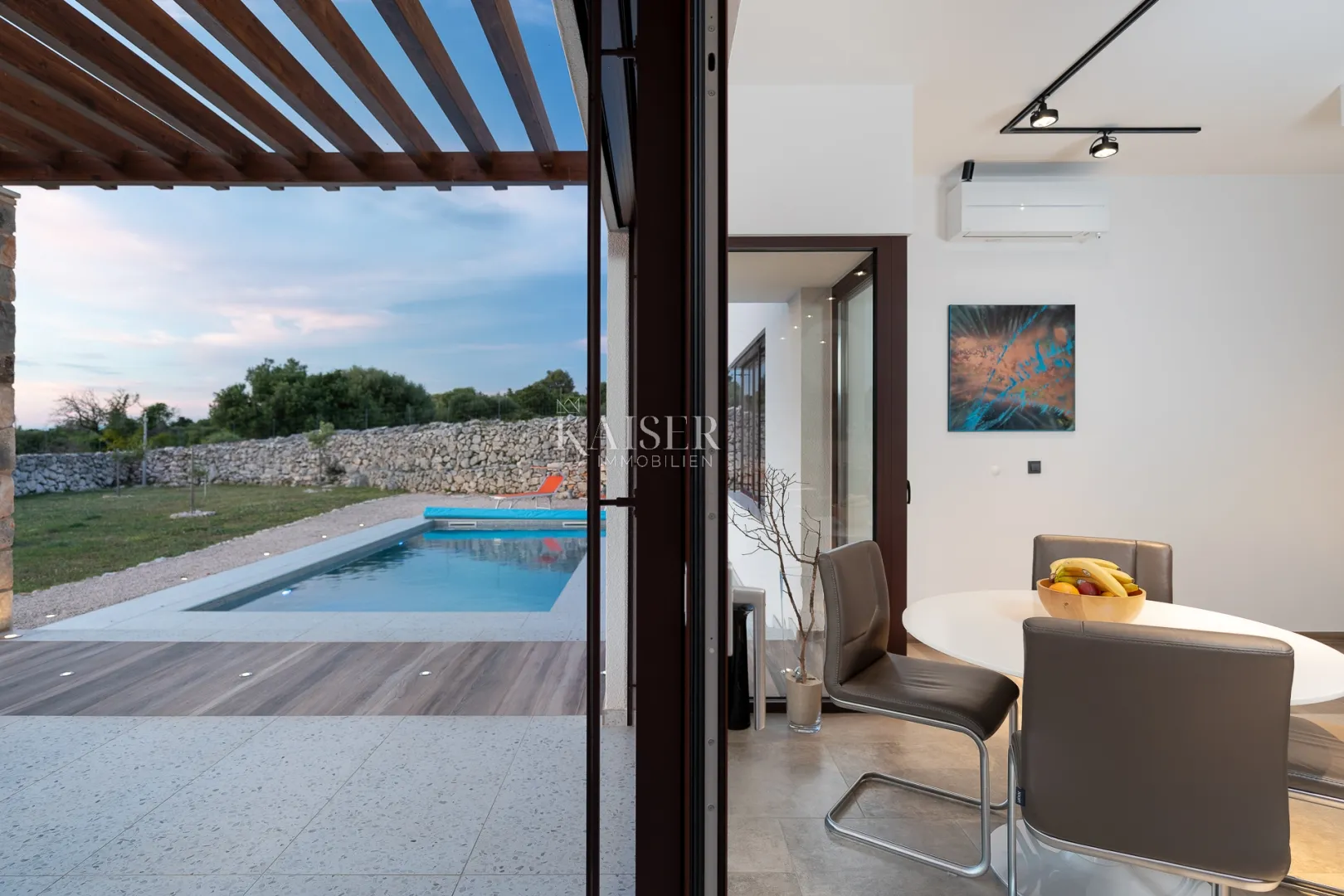 otok pag, mediteranska moderna vila s pogledom na more - slika 13