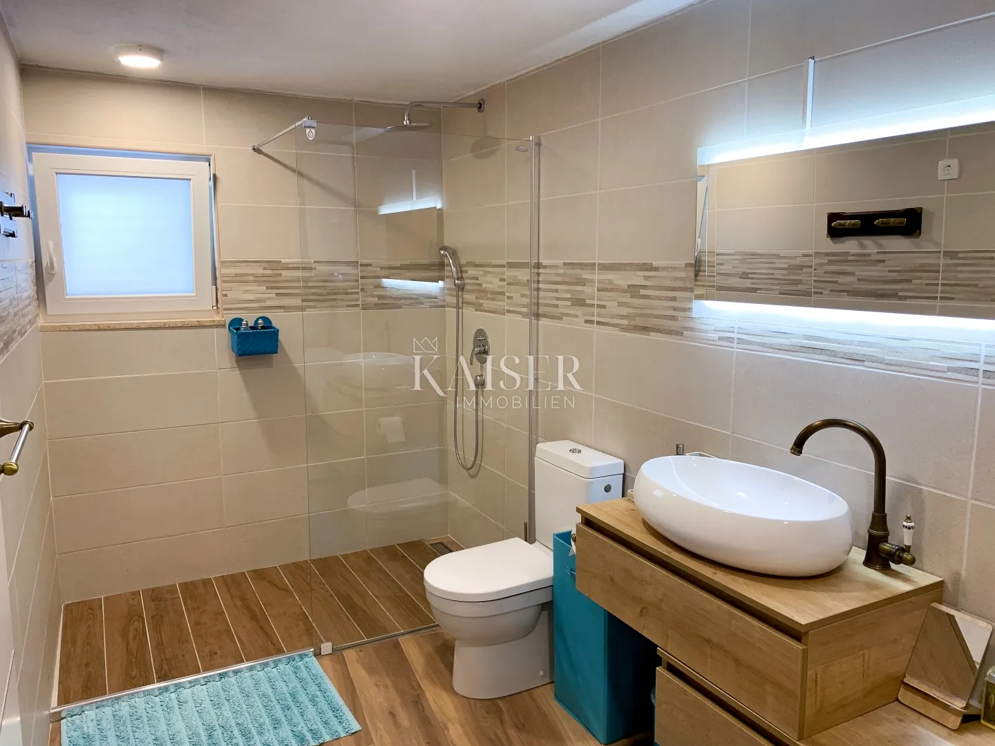 baška - kuća u staroj jezgri, 85m2, dva apartmana - slika 13