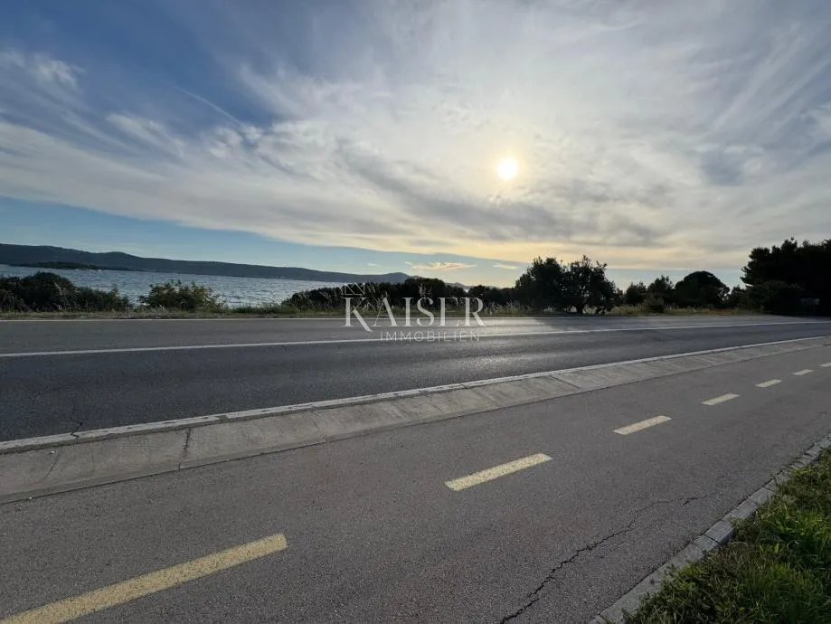 zadar, sveti petar n/m, 2400 m2. prvi red do mora - slika 2