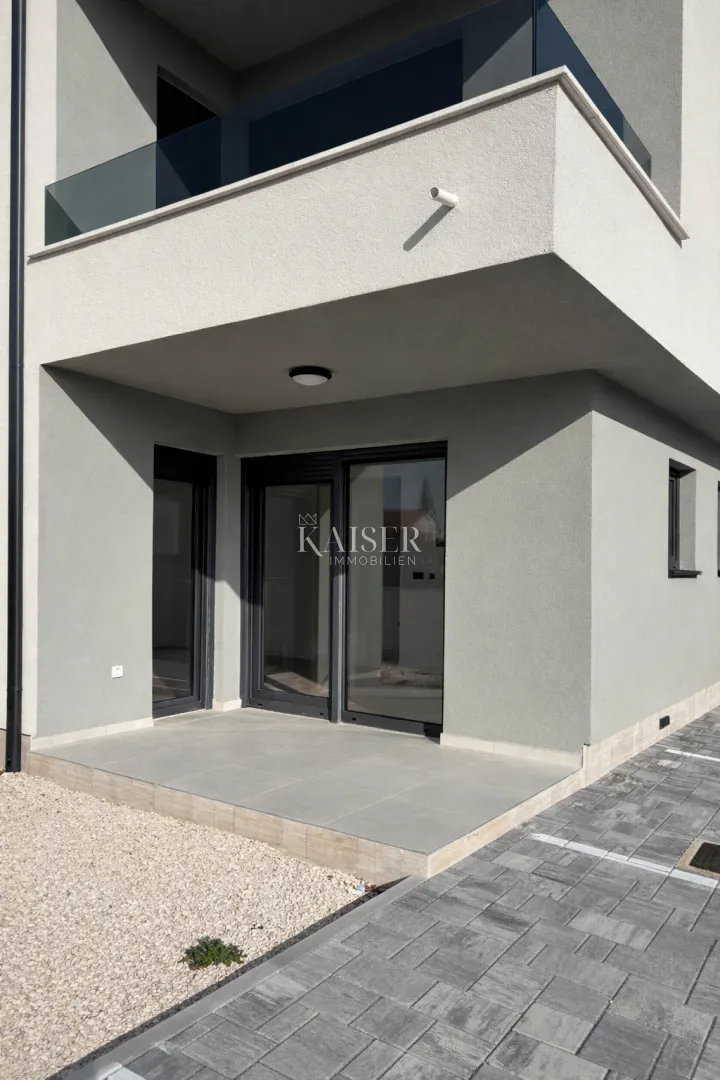 zadar – privlaka | apartman u novogradnji, 200 m od mora - slika 21