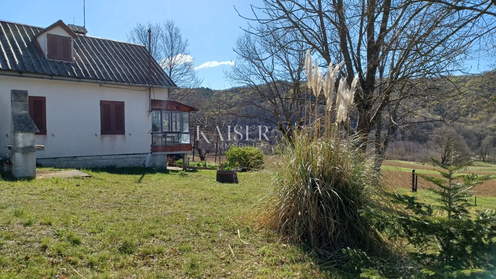 istra - cerovlje građevinsko zemljište 2400 m2 - slika 3