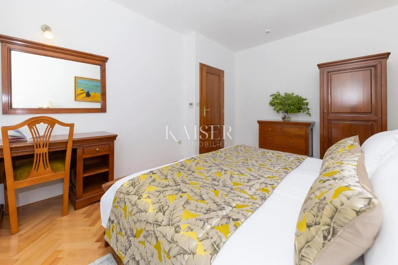 šibenik - hotel prvi red do mora - slika 18