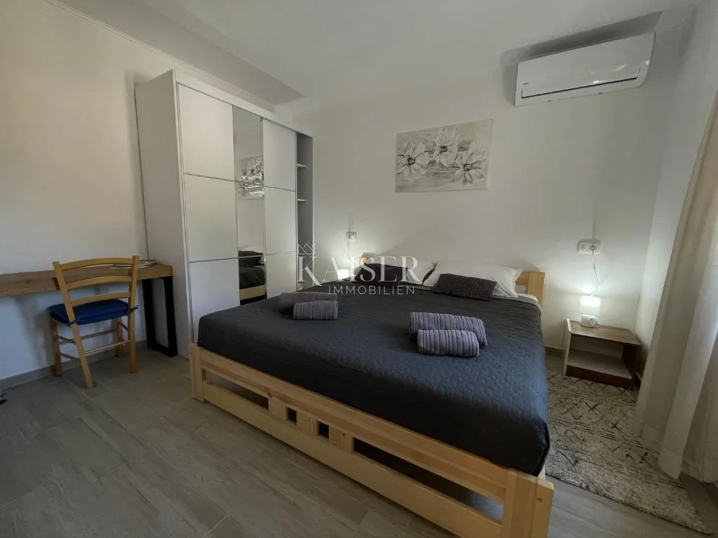 istra, labin - renovirana kuća s tri stana, 270 m2 - slika 6