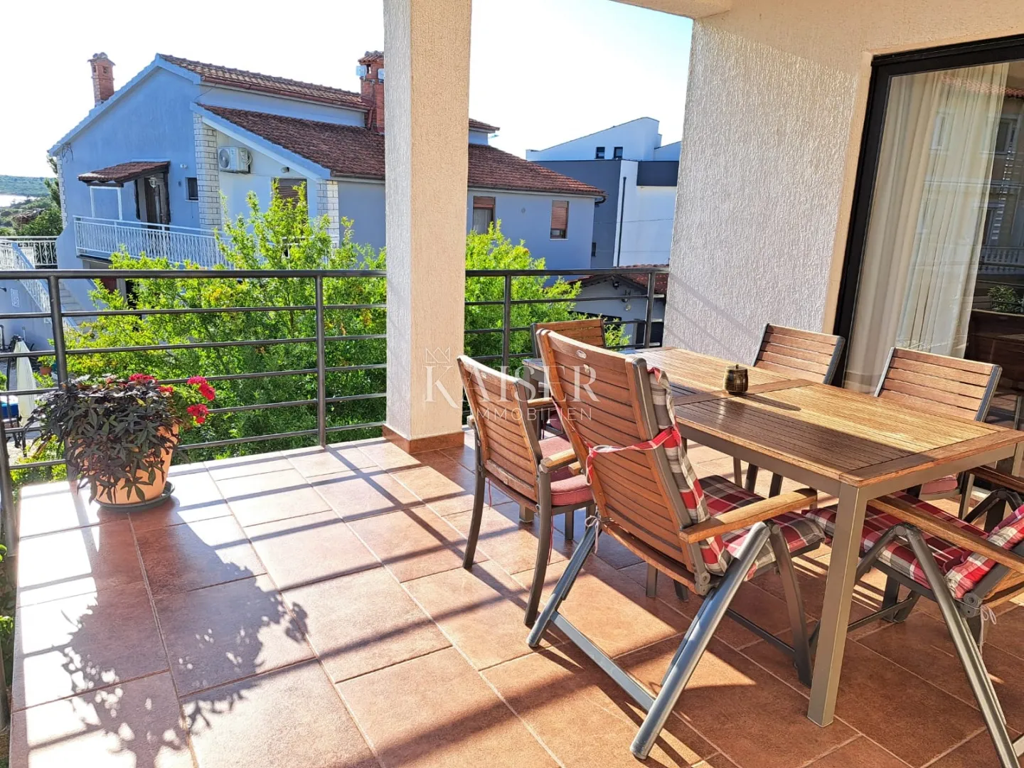 istra, medulin- apartmanska kuća 430m2 samo 200m od mora - slika 26
