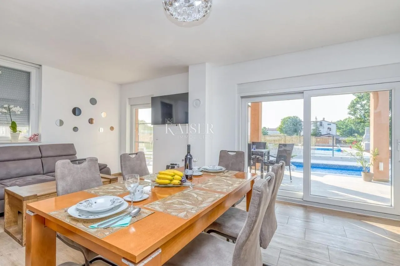 tinjan - dvije dvojne kuće s bazenom, 170 m2 - slika 10
