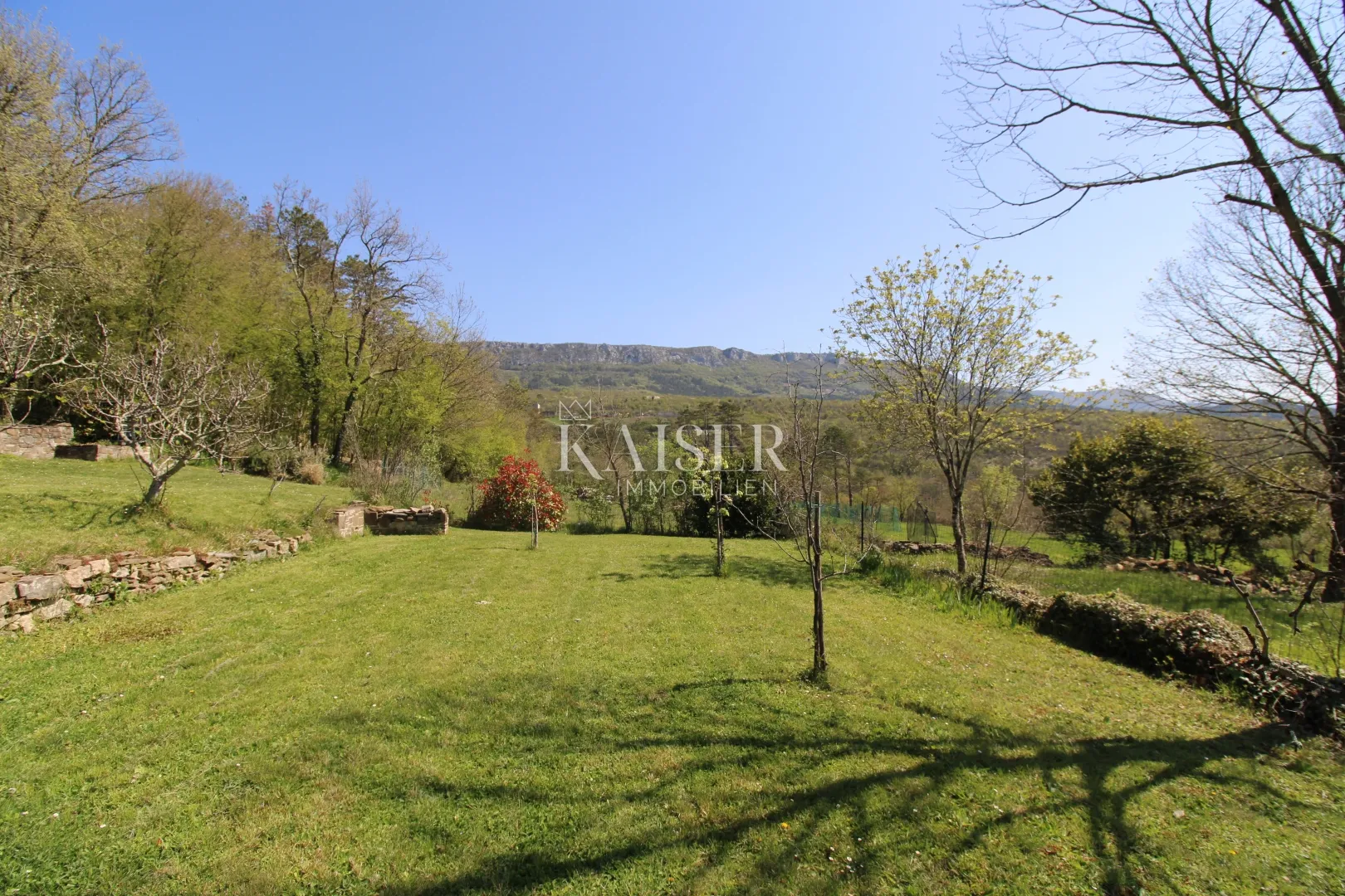 istra - buzet, kuća sa imanjem na 20000 m2 - slika 21