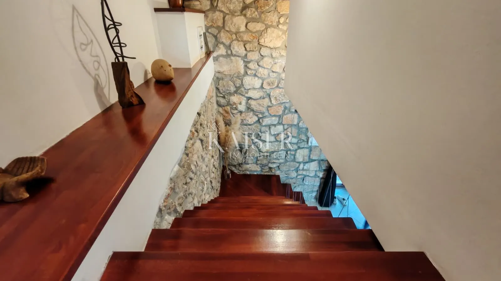 otok krk, dobrinj-renovirana kamena kuća 105m2 s bazenom - slika 12