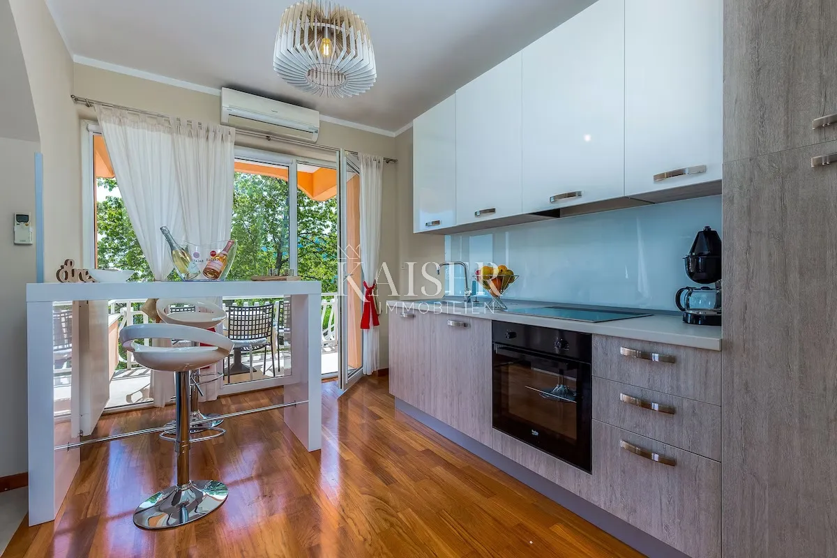 lovran – apartmanska vila s velikim zemljištem i projektom za boutique hotel - slika 6