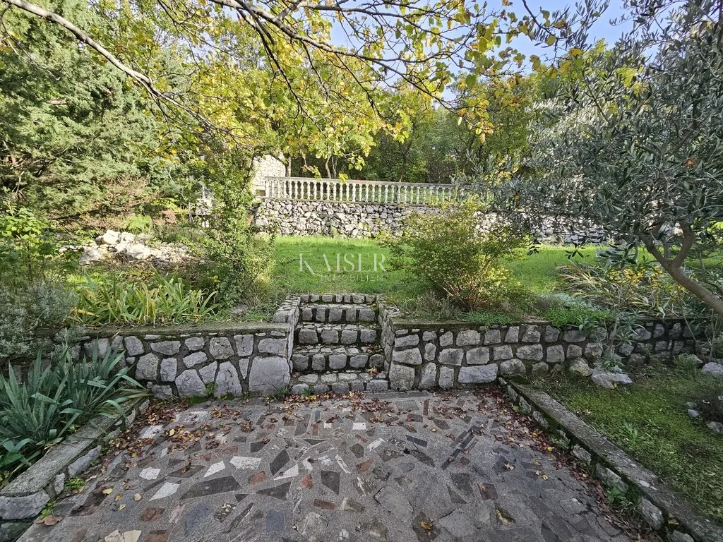 novi vinodolski, klenovica - stara vila 100 metara od mora - slika 9