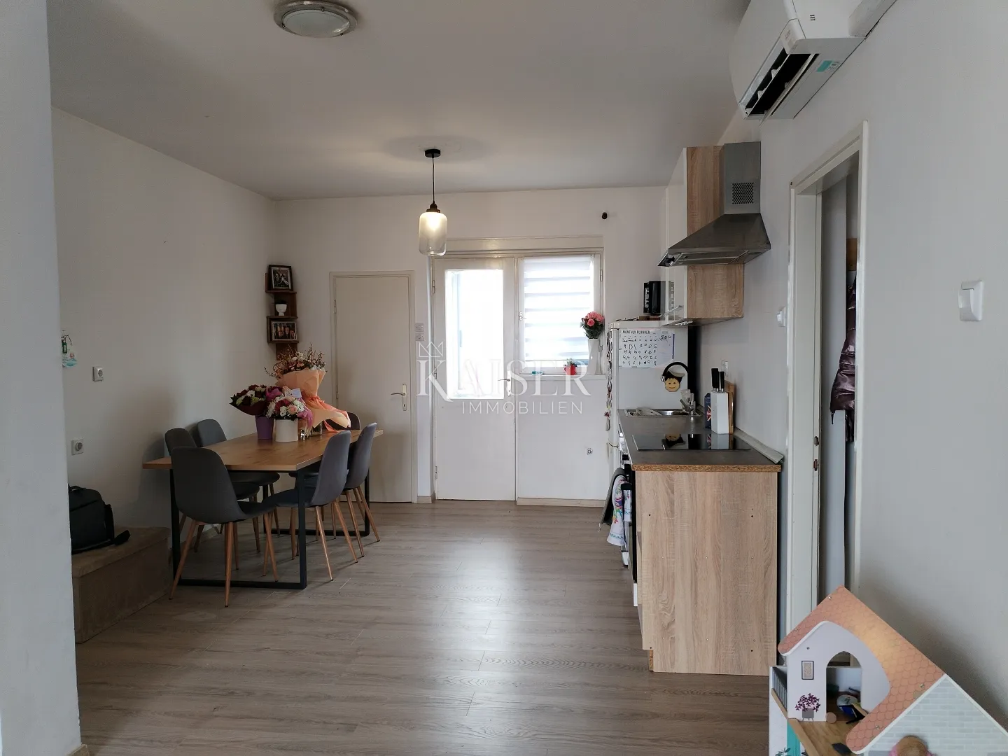 istra, umag, dvosoban stan s pogledom na more, 80m2 - slika 5