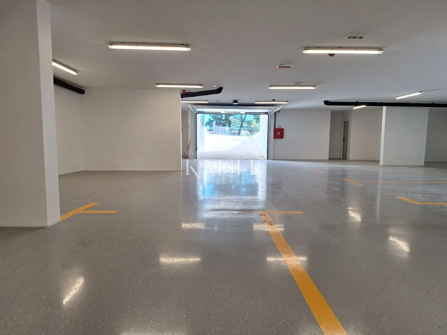 mali lošin - apartman sa garažom - slika 13
