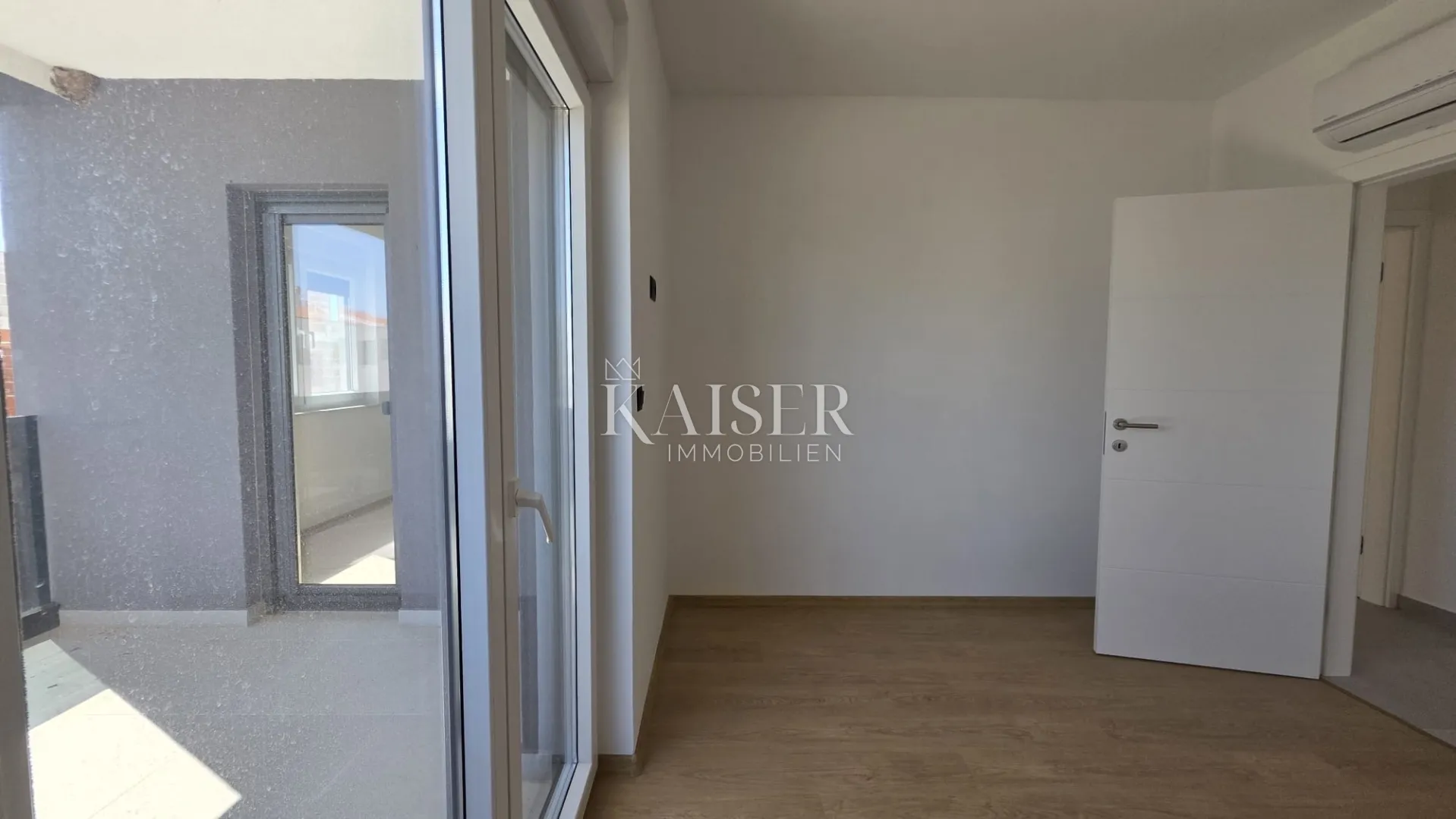 zadar, vrsi- vila 180 m2 sa bazenom i pogledom na more - slika 10