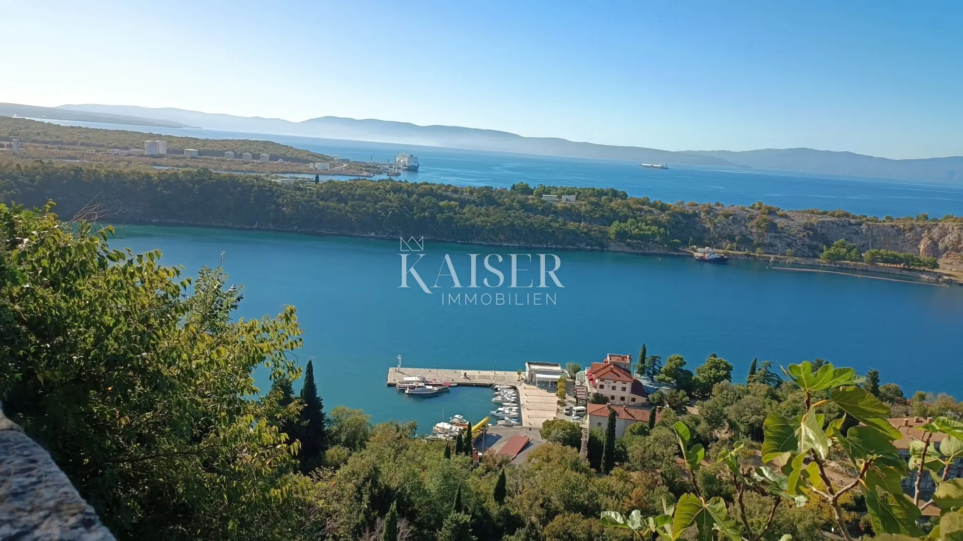 otok krk, omišalj- kuća 165m2 s wellnessom u staroj jezgri - slika 24