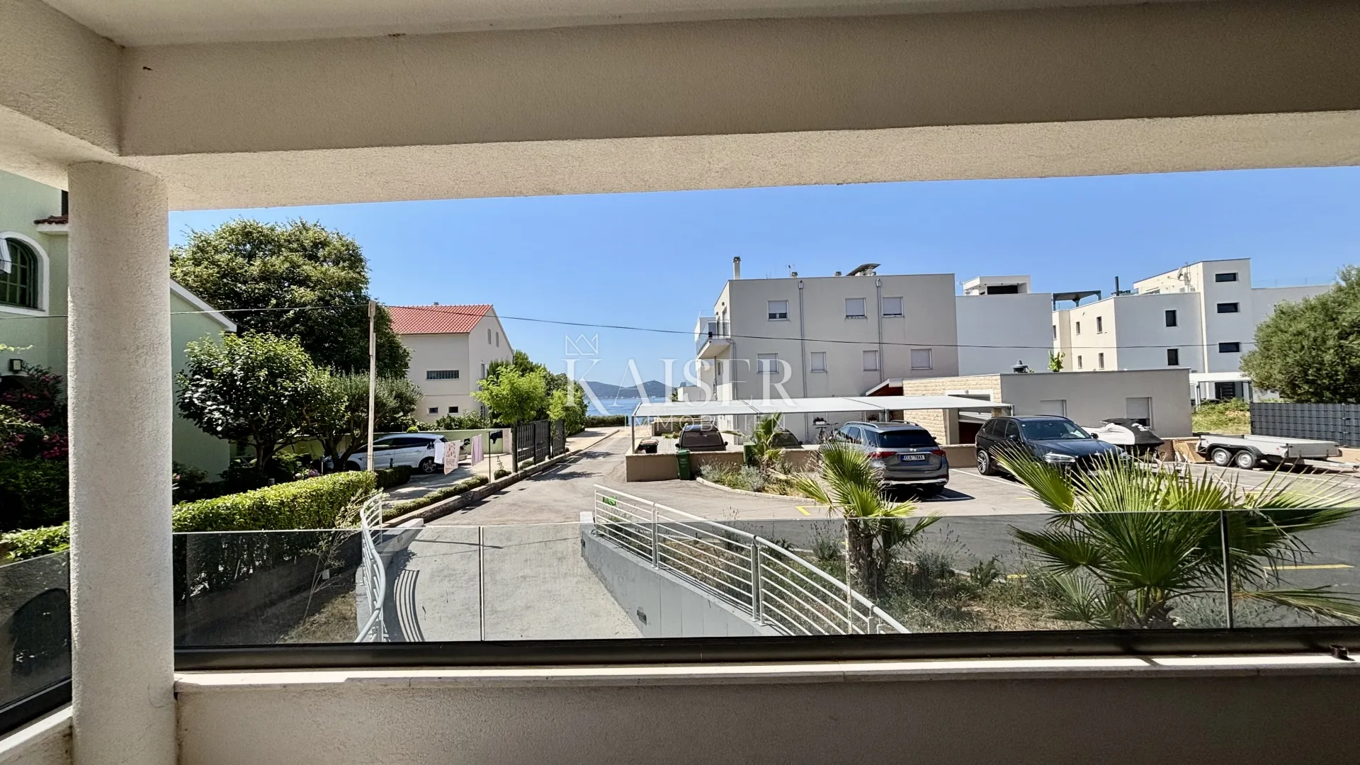 zadar-sukošan: luksuzan prizemni stan s vrtom i pogledom na more - slika 9