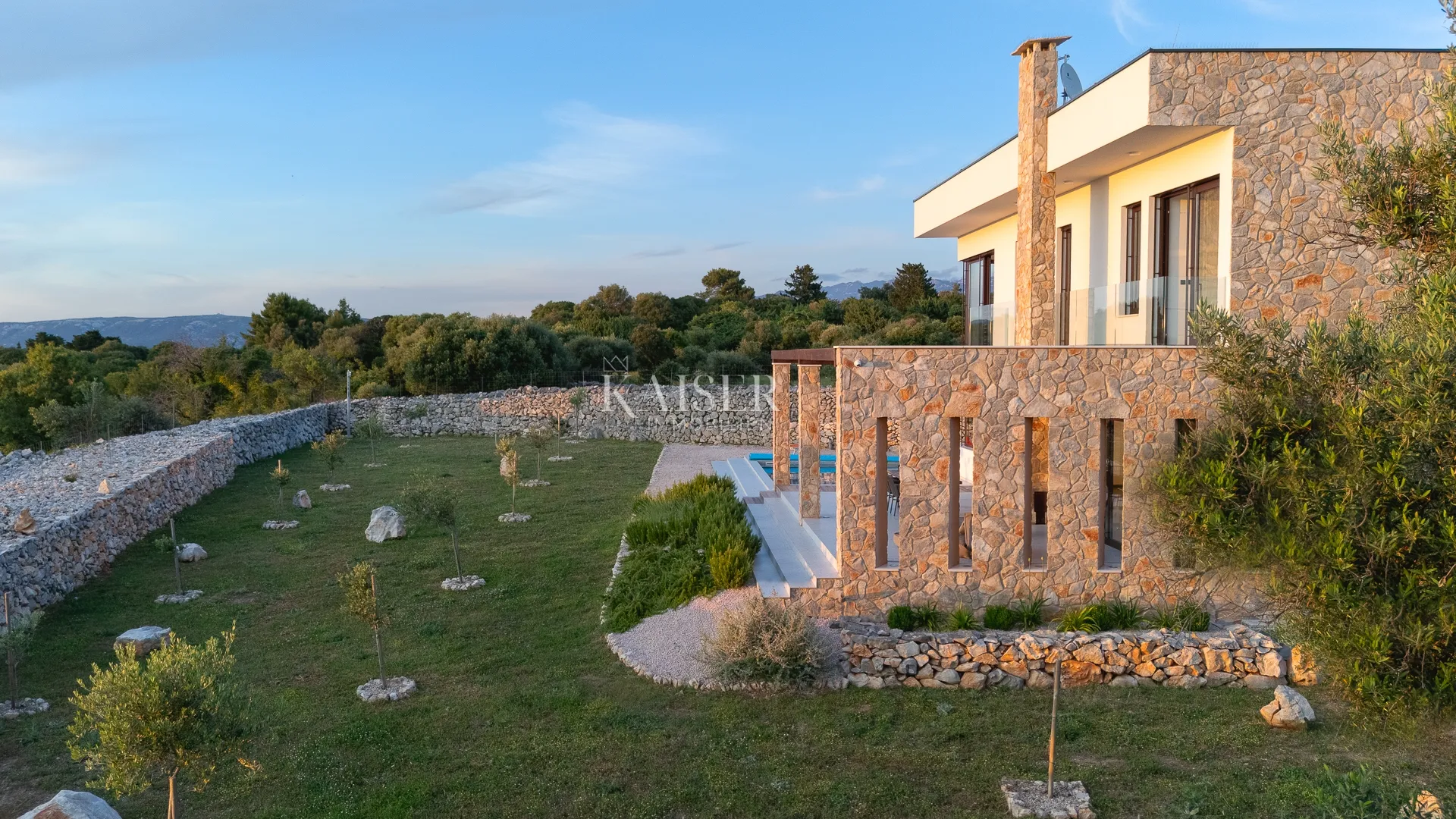 otok pag, mediteranska moderna vila s pogledom na more - slika 5